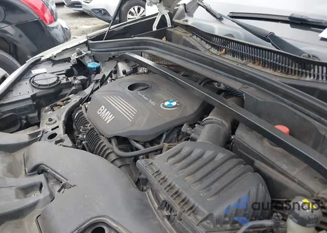 2016 BMW X1 xDrive28I z USA, uszkodzony, nr VIN WBXHT3C33G5E51721